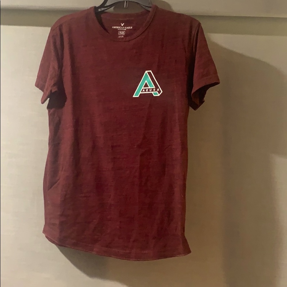 American Eagle men’s top